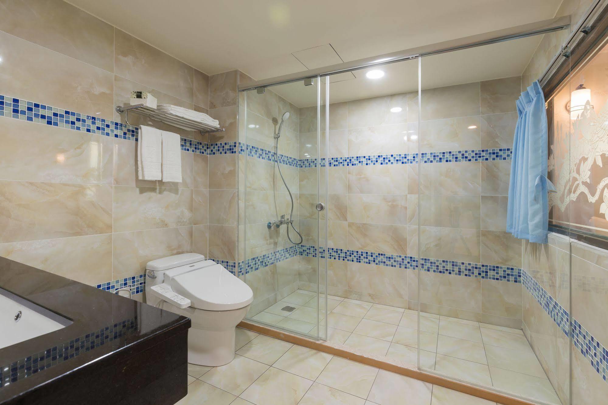 Lishin Hotel Hualian Zewnętrze zdjęcie